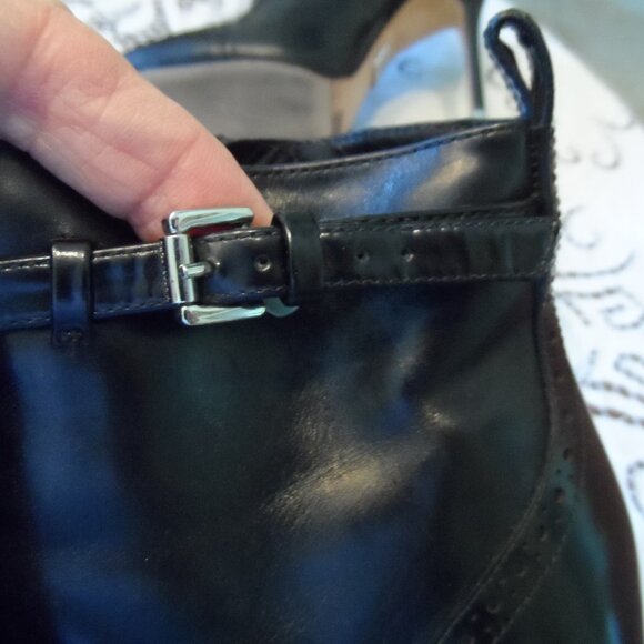 KORS by Michael Kors Black Leather Ankle Boots w/Removable Front Fringe Panel 8M - Picture 6 of 16